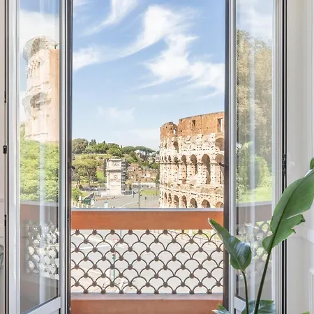 Iflat Unforgettable In Front Of Colosseum Apartment