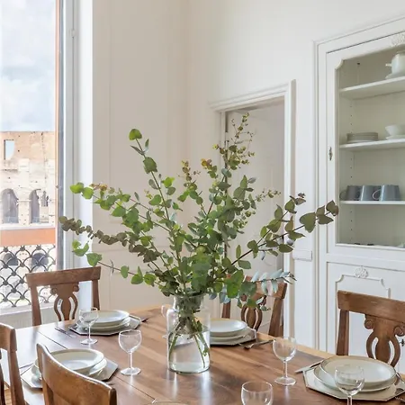 Iflat Unforgettable In Front Of Colosseum Apartment *